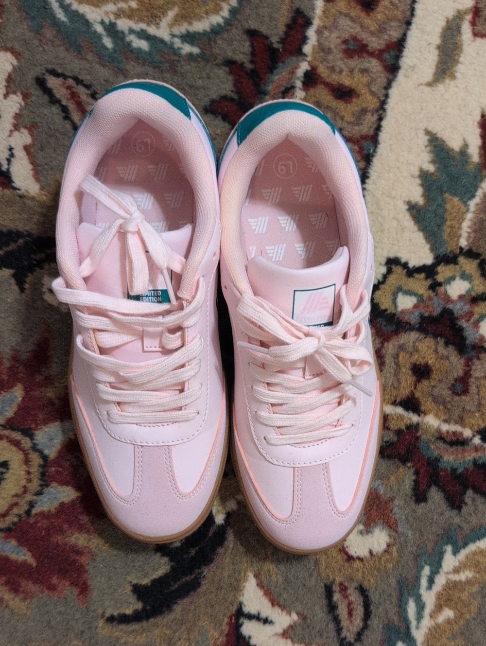 Women’s Pink Low-Top Aldi Sneakers